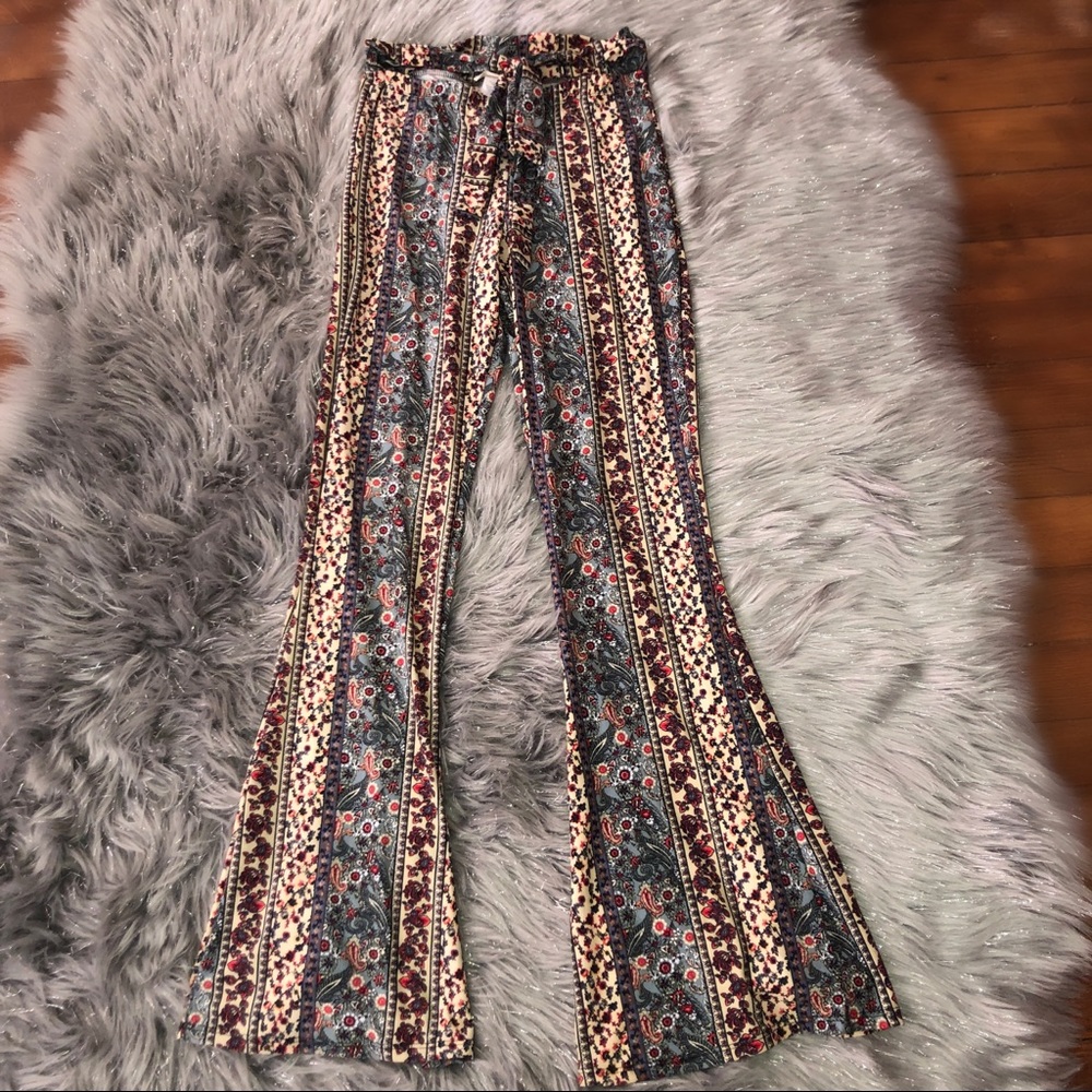 Patterned flare pants